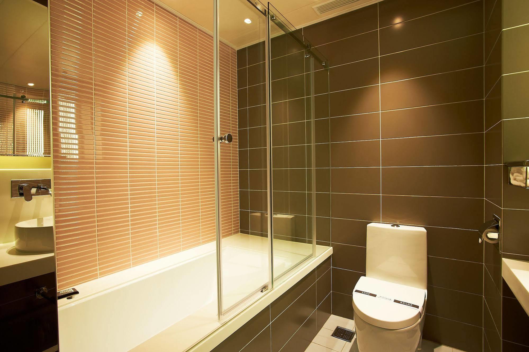 Royal Group Hotel Bo Ai Branch Καοσιούνγκ Εξωτερικό φωτογραφία