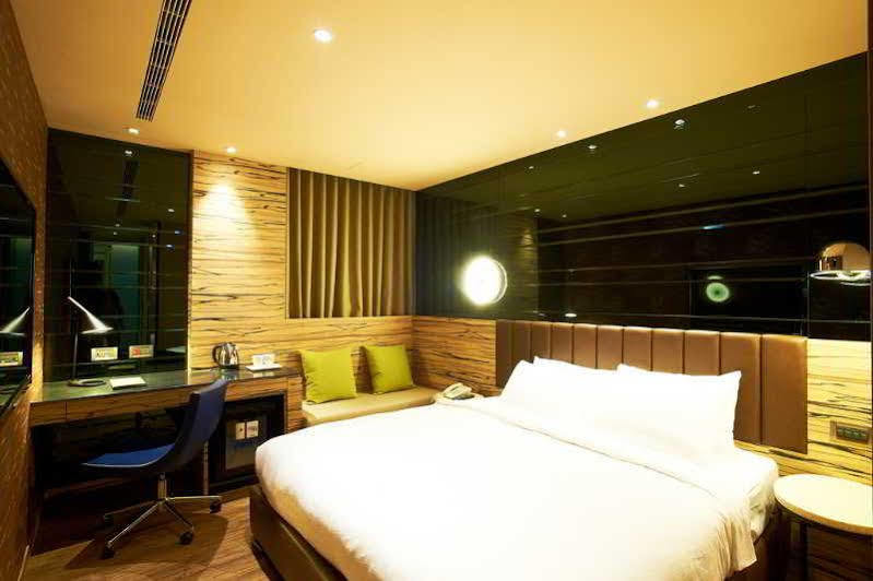 Royal Group Hotel Bo Ai Branch Καοσιούνγκ Εξωτερικό φωτογραφία
